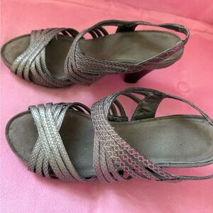 Aerosoles Chic Women's Strappy Heels in Gray